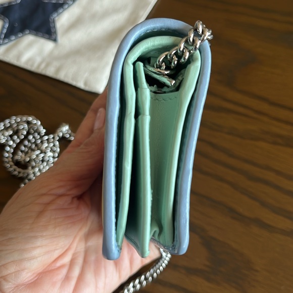 GUCCI GG MARMONT RAINBOW CHAIN WALLET - Picture 14 of 15